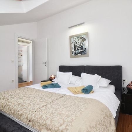 Kseni Accommodation Rovinj Exteriör bild