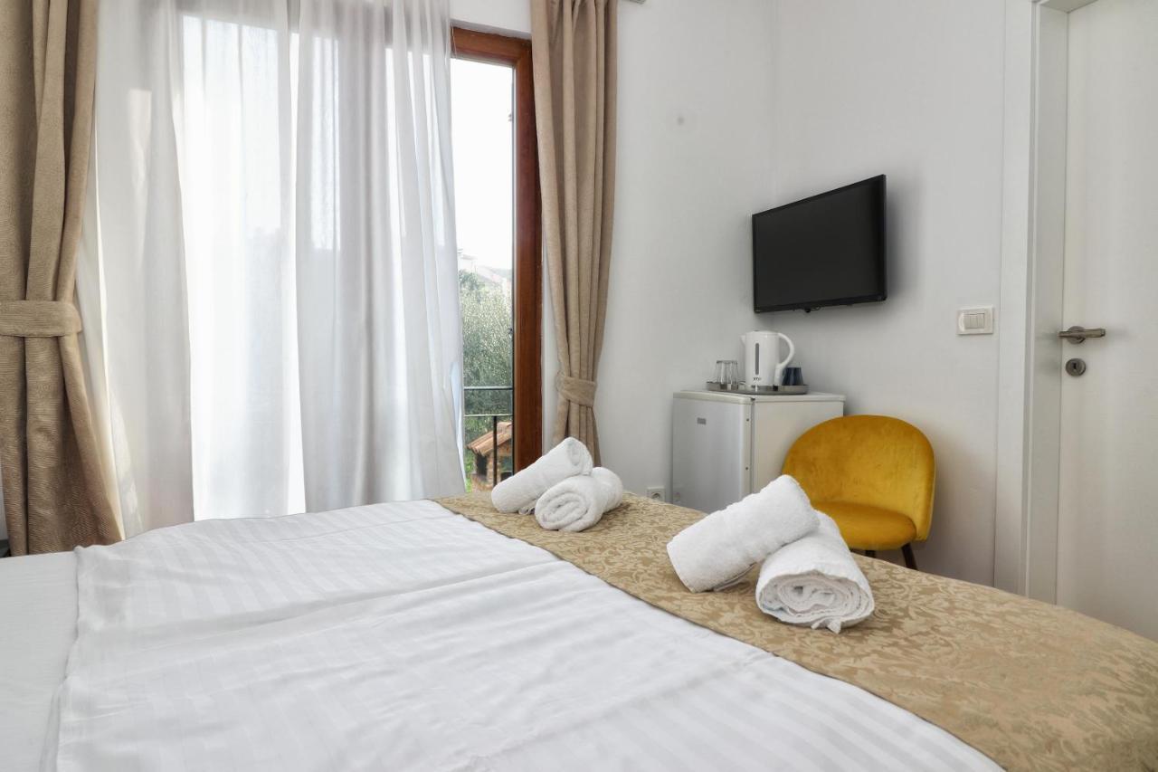 Kseni Accommodation Rovinj Exteriör bild