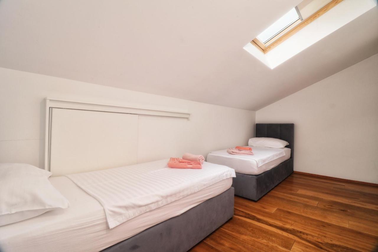 Kseni Accommodation Rovinj Exteriör bild