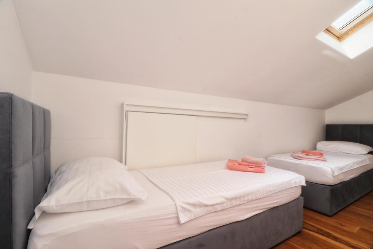 Kseni Accommodation Rovinj Exteriör bild