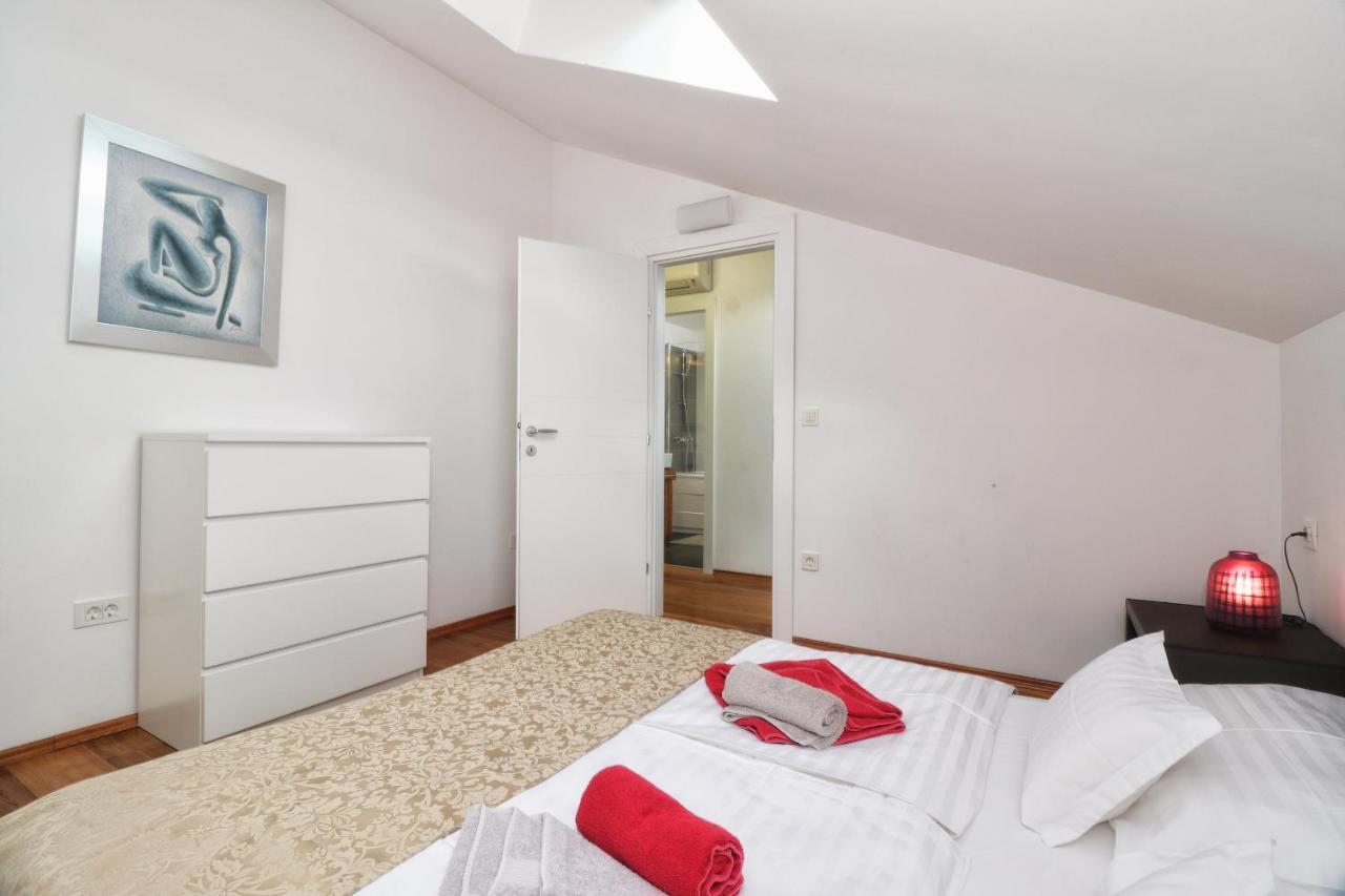 Kseni Accommodation Rovinj Exteriör bild